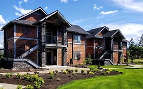 Resort At Eagle Point Golf Club Lodging